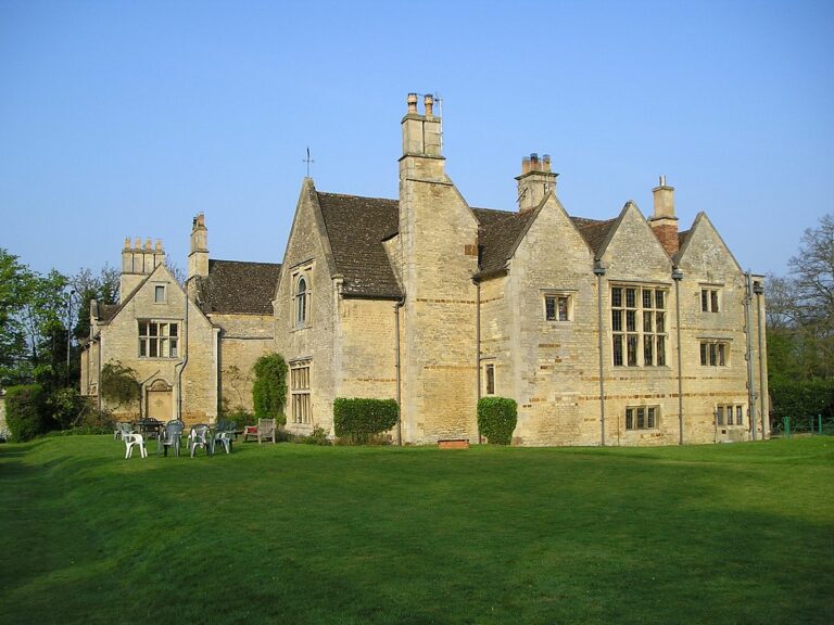 Livein care in Burton Latimer Start care within 24 hours