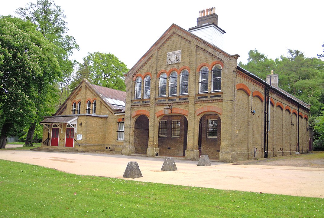 Livein care in Aldershot Start care within 24 hours
