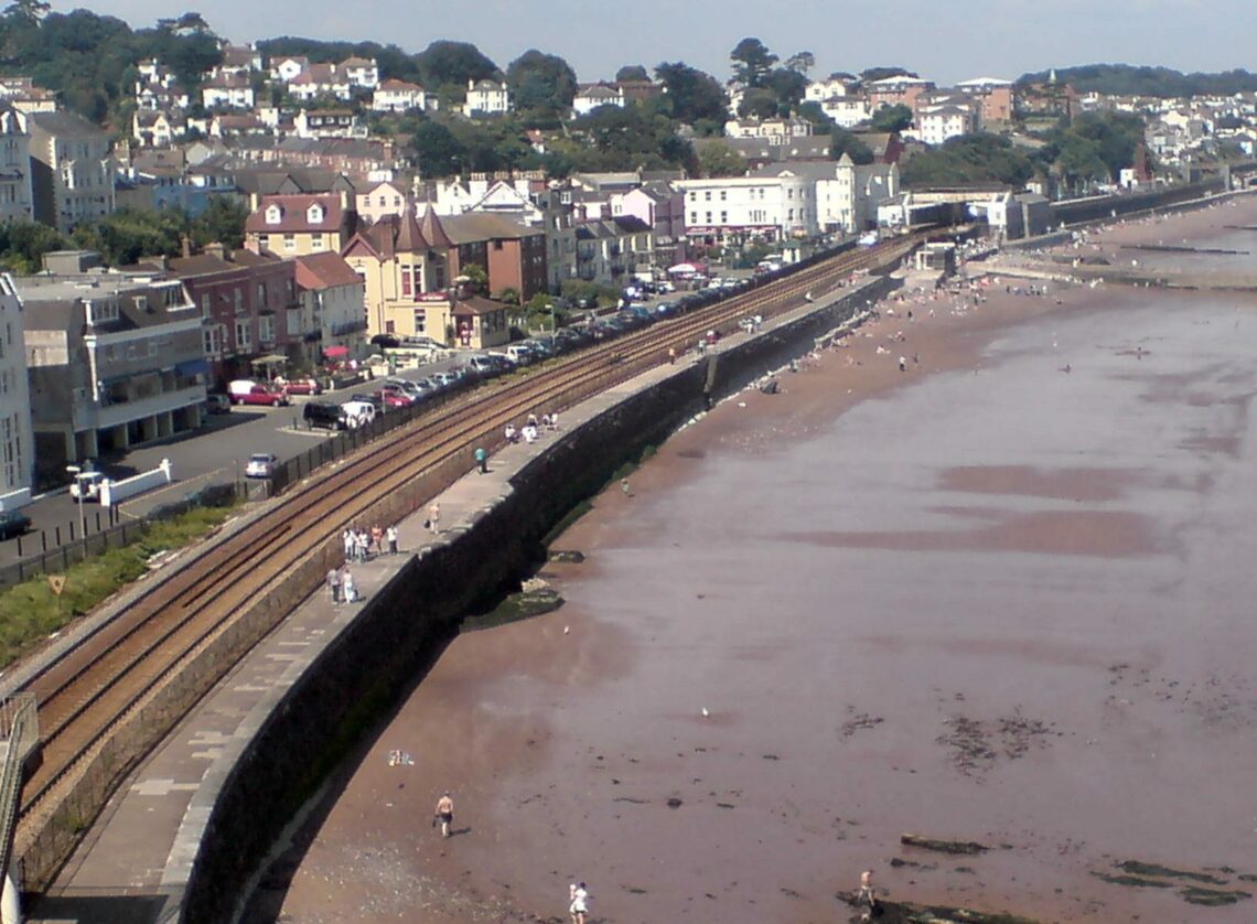 Care Homes in Dawlish Is Live in Care an Option?