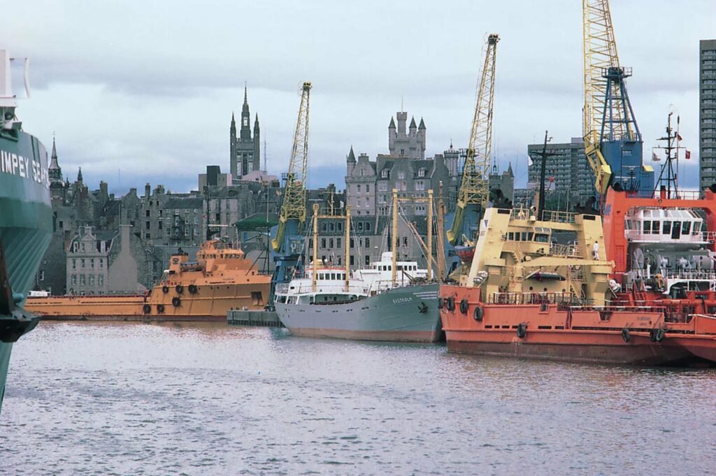 Live-in-care-in-Aberdeen